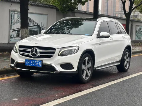 Mercedes-Benz Mercedes-Benz GLC