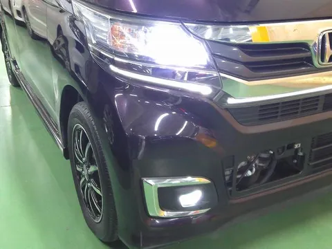 Honda N-WGN Custom