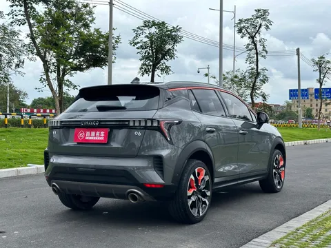Lynk & Co 06