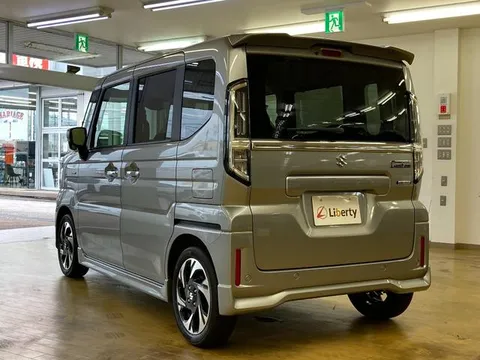 Suzuki Spacia Custom