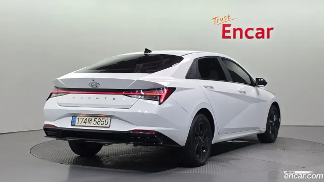Hyundai Elantra (Avante)