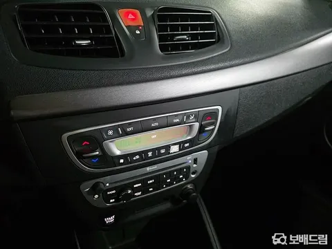 Renault SM3