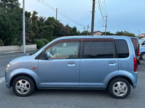 Nissan Otti