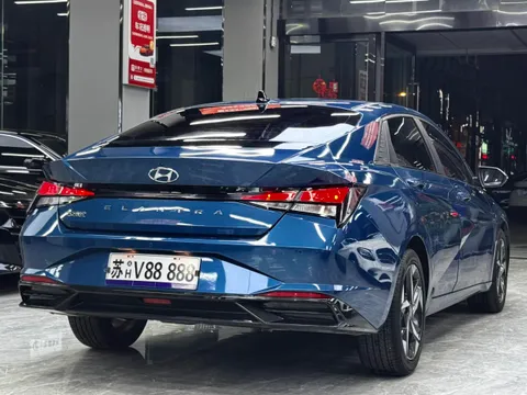 Hyundai Elantra (Avante)