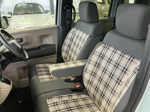 Honda N-BOX Joy