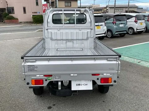 Nissan Clipper Truck