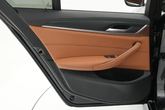 BMW BMW