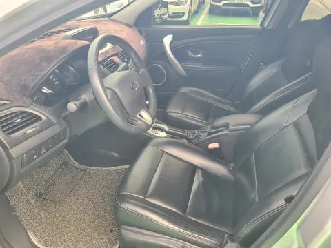 Renault SM3