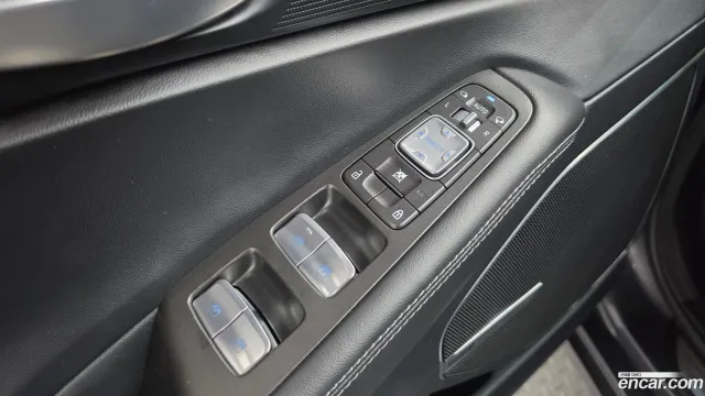 Genesis G90 (EQ900)