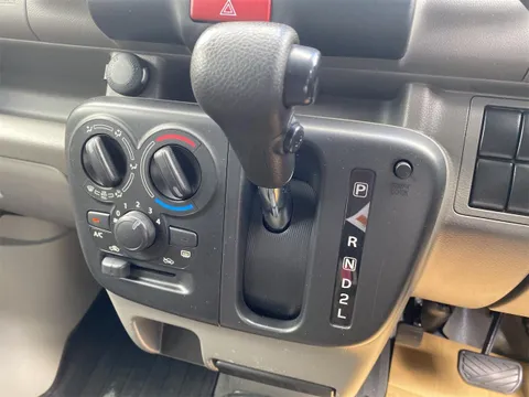 Nissan Clipper