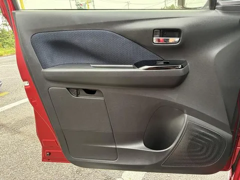 Mitsubishi eK X