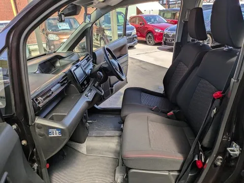 Suzuki Wagon R Stingray