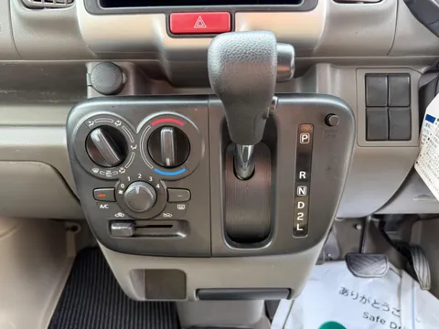 Nissan Clipper