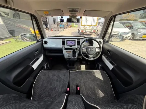 Mazda Flair Crossover