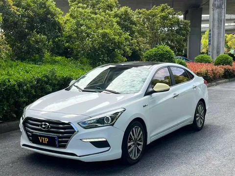 Hyundai Mistra