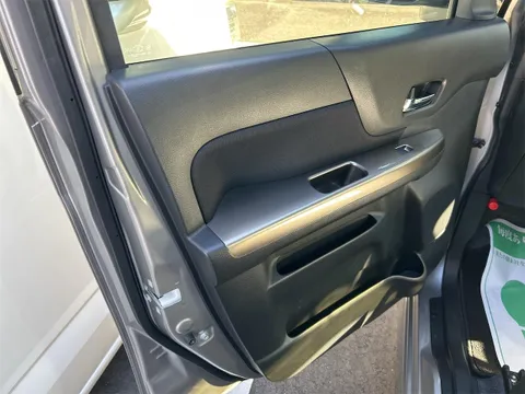 Suzuki Spacia Custom Z