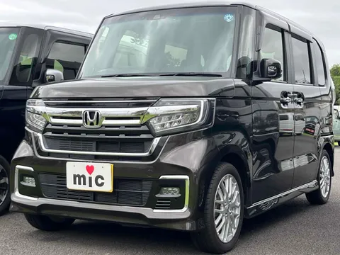 Honda N-BOX Custom