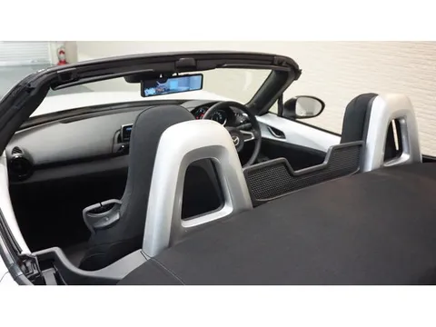 Mazda MX-5 (Roadster)