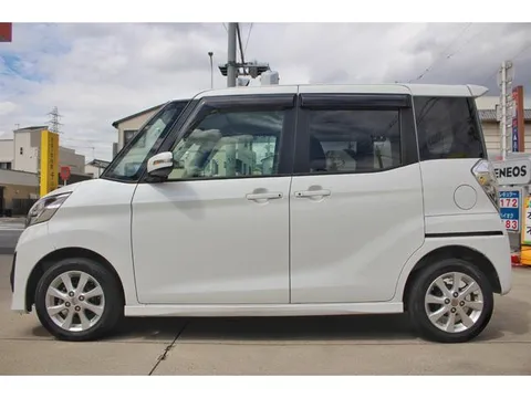 Mitsubishi eK Space Custom
