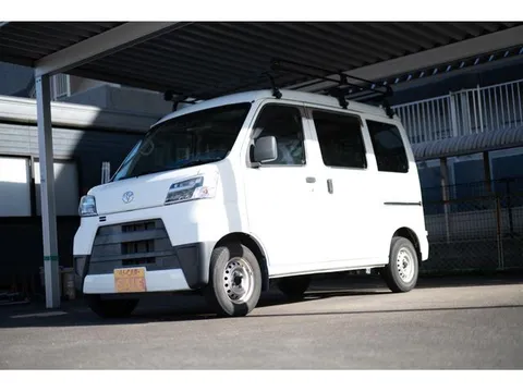 Toyota Pixis Van