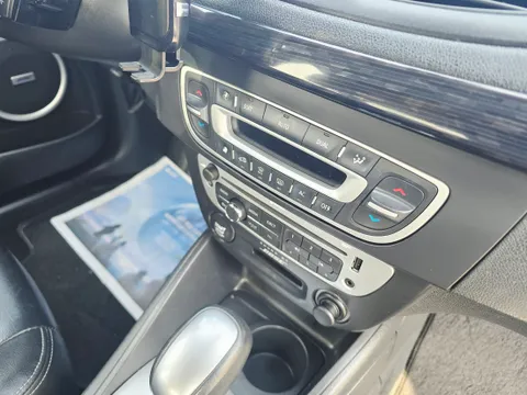 Renault SM3