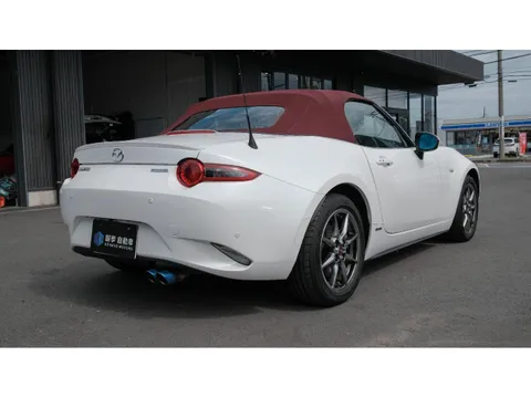 Mazda MX-5 (Roadster)