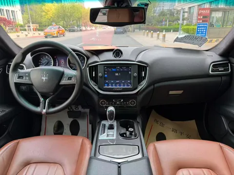 Maserati Ghibli