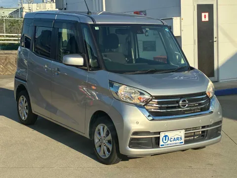 Nissan Dayz Roox
