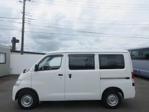 Toyota TownAce Van