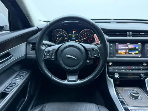 Jaguar XFL