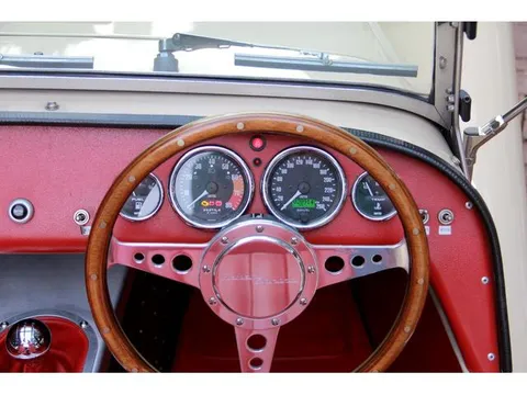 Caterham Seven 160