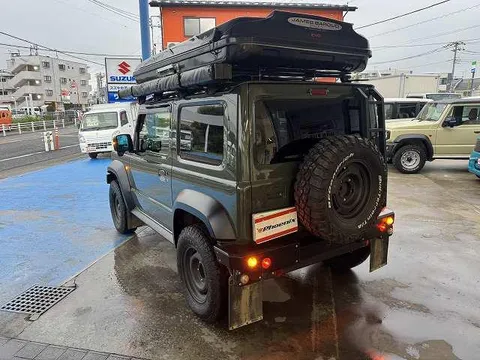 Suzuki Jimny Sierra