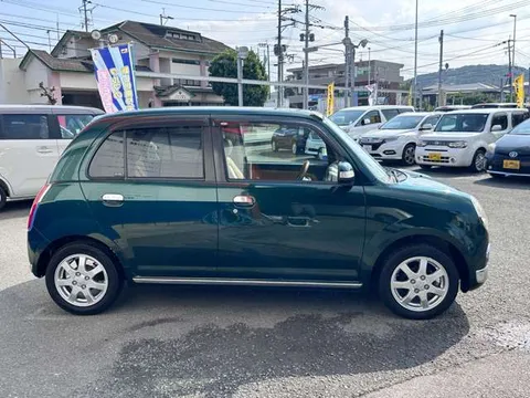 Daihatsu Mira Gino