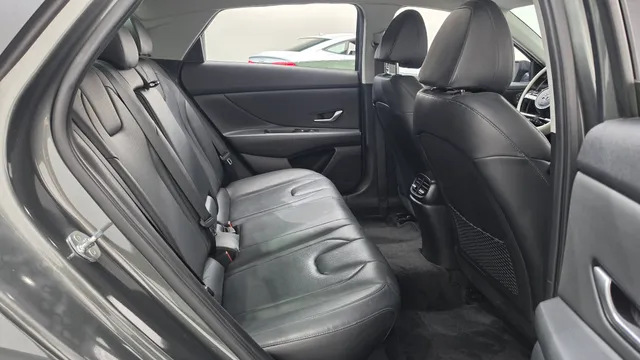 Hyundai Elantra (Avante)