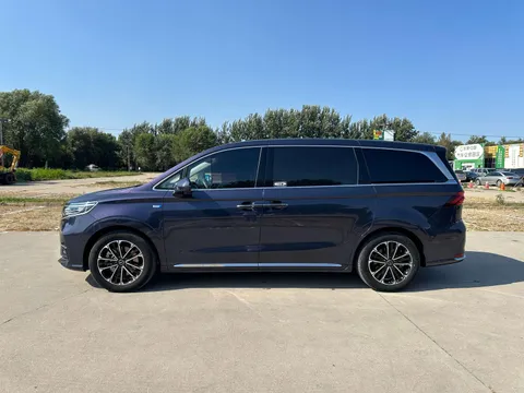 Roewe iMAX8