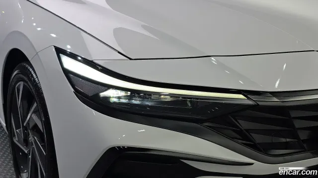 Hyundai Elantra (Avante)
