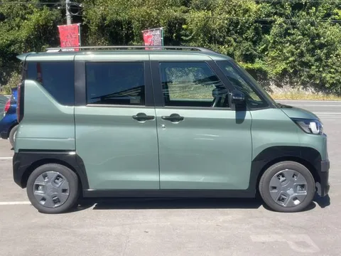 Mitsubishi Delica Mini