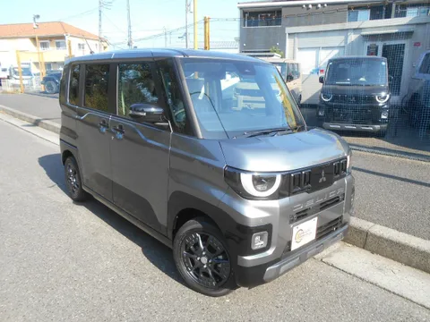 Mitsubishi Delica Mini