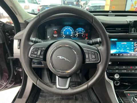 Jaguar XFL