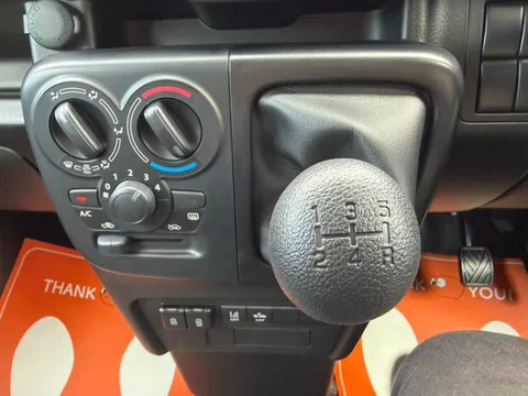 Mitsubishi Minicab Van