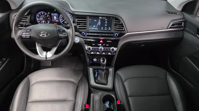 Hyundai Elantra (Avante)