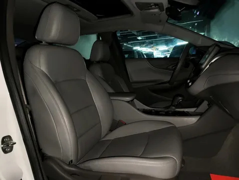 Chevrolet Malibu XL
