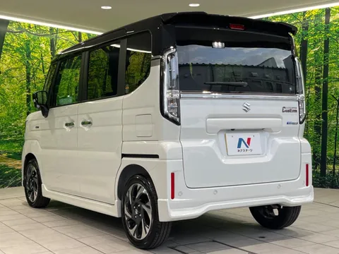 Suzuki Spacia Custom
