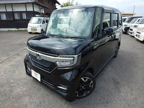 Honda N-BOX Custom