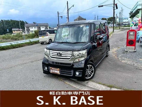 Honda N-BOX Custom