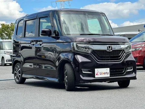Honda N-BOX Custom