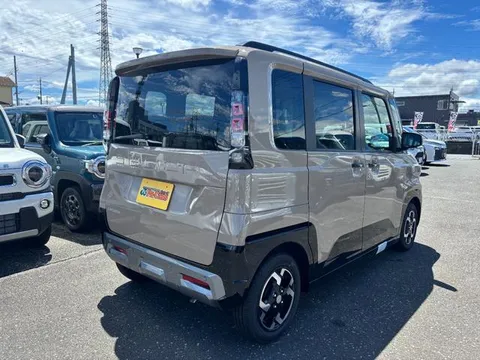 Mitsubishi Delica Mini