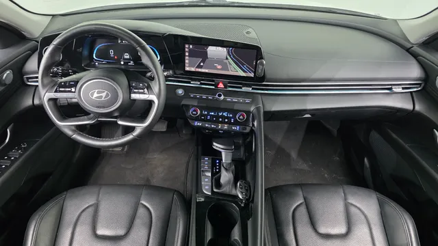 Hyundai Elantra (Avante)