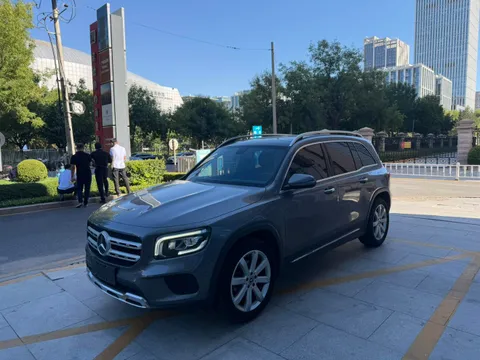 Mercedes-Benz Mercedes-Benz GLB