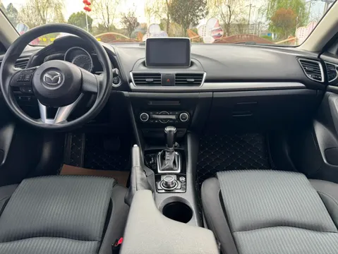 Mazda Mazda 3